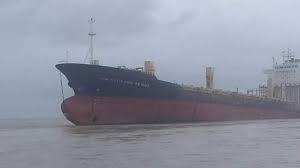 20 Feared Dead As Boat Disappears In US