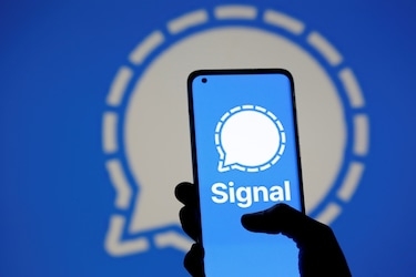 WhatsApp Rivals Signal, Telegram See Nearly 1,200 Percent Growth Ahead of Privacy Policy Deadline