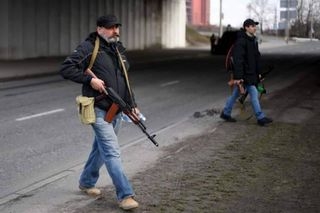 Ukraine Invasion: 18,000 Kyiv Residents Given Guns As Russian Forces Approach