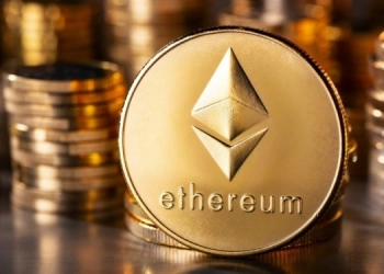 Crypto Investors On Panic Mode As Ethereum Sinks To Its Lowest Level Since March 2021